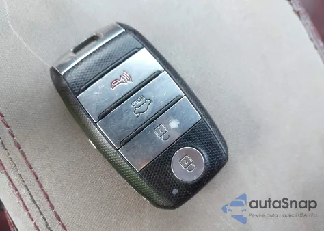 2017 Kia Optima Sx z USA, uszkodzony, nr VIN 5XXGW4L26HG125516